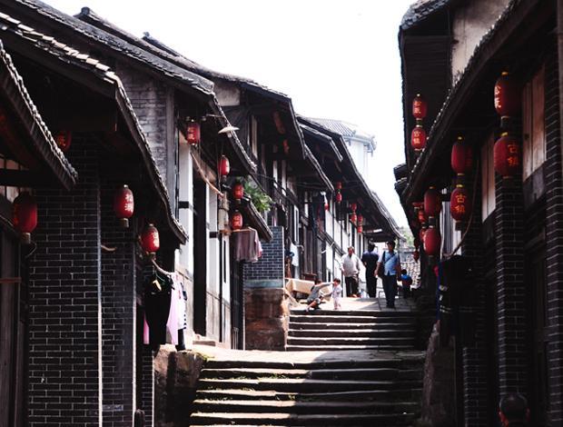 吉阳区：“三个突出”抓实建章立制 推动主题教育成果长效化